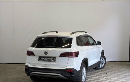 Volkswagen Taos, 2022 год, 2 450 000 рублей, 17 фотография