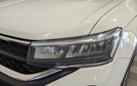 Volkswagen Taos, 2022 год, 2 450 000 рублей, 23 фотография