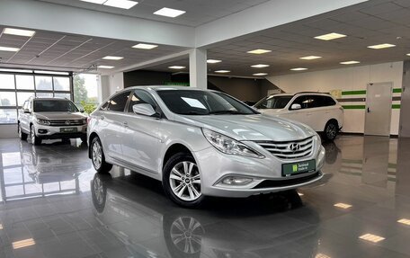 Hyundai Sonata VI, 2011 год, 945 000 рублей, 5 фотография