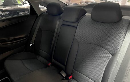 Hyundai Sonata VI, 2011 год, 945 000 рублей, 9 фотография