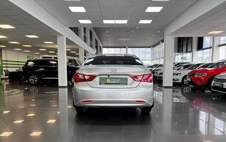 Hyundai Sonata VI, 2011 год, 945 000 рублей, 4 фотография