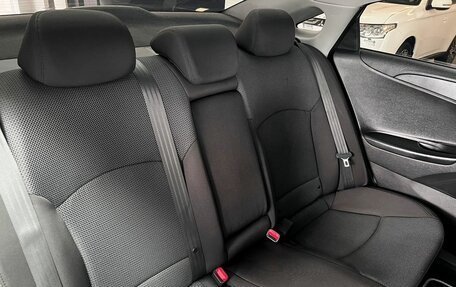 Hyundai Sonata VI, 2011 год, 945 000 рублей, 12 фотография