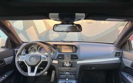 Mercedes-Benz E-Класс, 2011 год, 1 150 000 рублей, 2 фотография