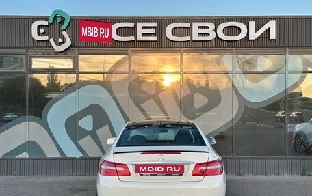 Mercedes-Benz E-Класс, 2011 год, 1 150 000 рублей, 6 фотография