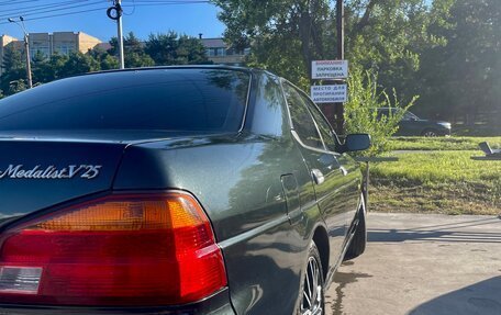 Nissan Laurel VIII, 1998 год, 410 000 рублей, 4 фотография