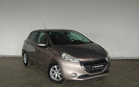 Peugeot 208 II, 2014 год, 565 000 рублей, 3 фотография