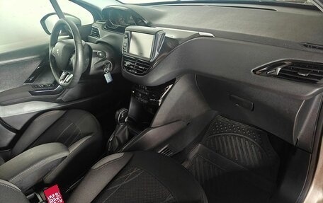 Peugeot 208 II, 2014 год, 565 000 рублей, 10 фотография