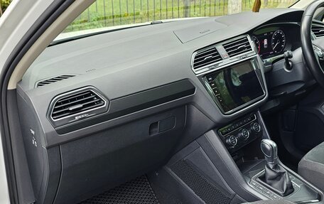 Volkswagen Tiguan II, 2018 год, 2 155 000 рублей, 7 фотография