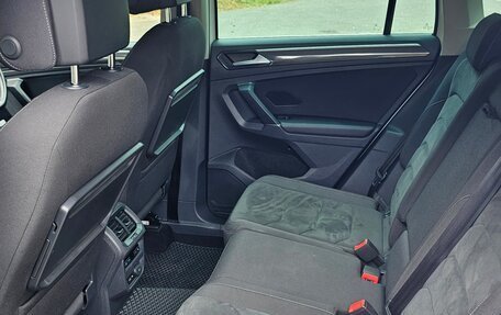 Volkswagen Tiguan II, 2018 год, 2 155 000 рублей, 9 фотография