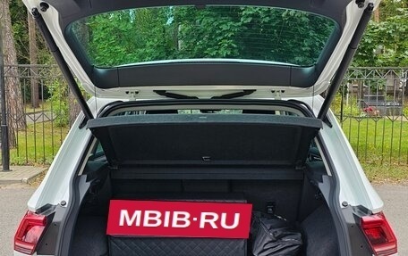 Volkswagen Tiguan II, 2018 год, 2 155 000 рублей, 12 фотография