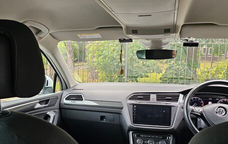 Volkswagen Tiguan II, 2018 год, 2 155 000 рублей, 16 фотография