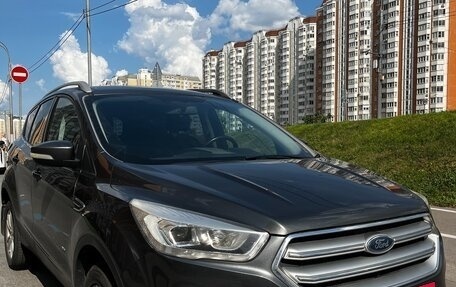 Ford Kuga III, 2017 год, 1 550 000 рублей, 4 фотография