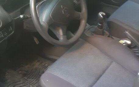 Mitsubishi Carisma I, 2003 год, 400 000 рублей, 2 фотография