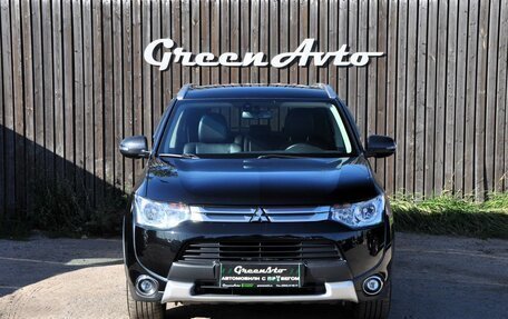 Mitsubishi Outlander III рестайлинг 3, 2014 год, 1 670 000 рублей, 8 фотография