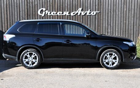 Mitsubishi Outlander III рестайлинг 3, 2014 год, 1 670 000 рублей, 6 фотография