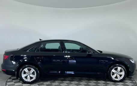 Audi A4, 2017 год, 2 247 000 рублей, 4 фотография