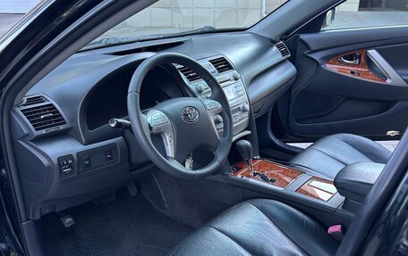 Toyota Camry, 2010 год, 1 700 000 рублей, 18 фотография