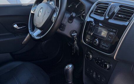 Renault Sandero II рестайлинг, 2015 год, 800 000 рублей, 2 фотография