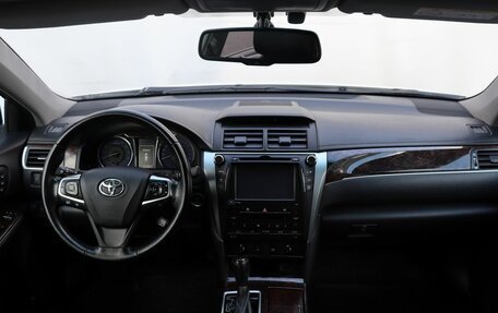 Toyota Camry, 2016 год, 2 050 000 рублей, 13 фотография