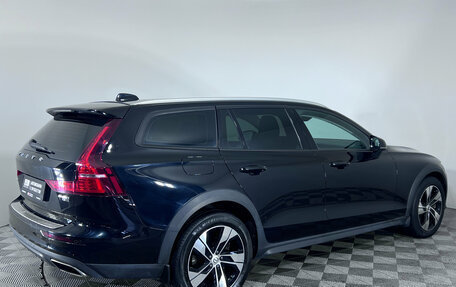 Volvo V60 Cross Country II, 2021 год, 3 397 000 рублей, 6 фотография