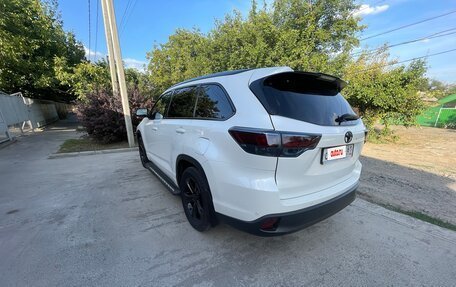 Toyota Highlander III, 2015 год, 2 950 000 рублей, 5 фотография