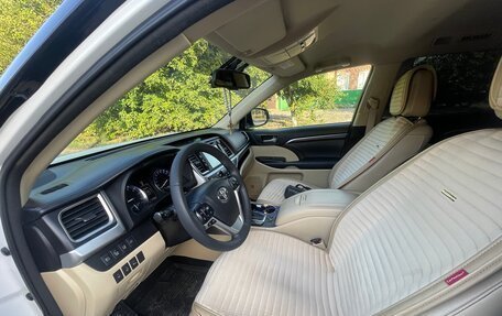 Toyota Highlander III, 2015 год, 2 950 000 рублей, 16 фотография