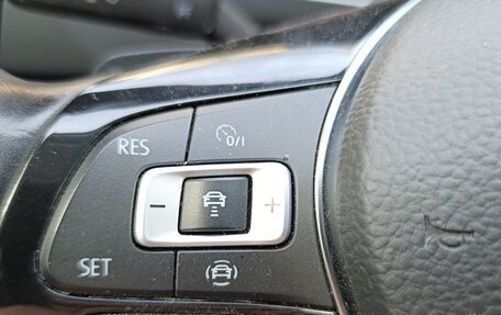 Volkswagen Tiguan II, 2018 год, 1 900 000 рублей, 5 фотография