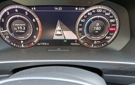 Volkswagen Tiguan II, 2018 год, 1 900 000 рублей, 4 фотография