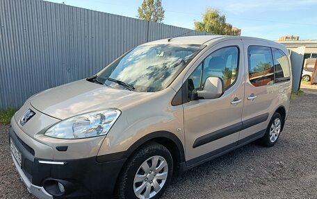 Peugeot Partner II рестайлинг 2, 2010 год, 580 000 рублей, 2 фотография