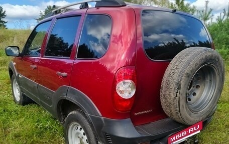 Chevrolet Niva I рестайлинг, 2017 год, 499 000 рублей, 2 фотография
