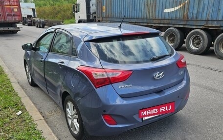 Hyundai i30 II рестайлинг, 2012 год, 900 000 рублей, 4 фотография