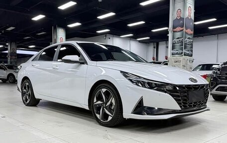 Hyundai Elantra, 2022 год, 1 250 000 рублей, 3 фотография