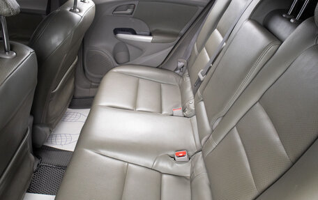 Honda Insight II рестайлинг, 2010 год, 899 000 рублей, 18 фотография