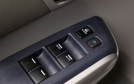 Honda Insight II рестайлинг, 2010 год, 899 000 рублей, 15 фотография