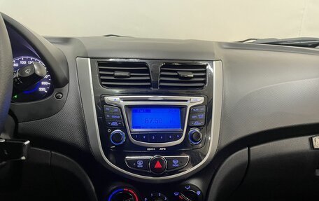 Hyundai Solaris II рестайлинг, 2011 год, 694 000 рублей, 15 фотография