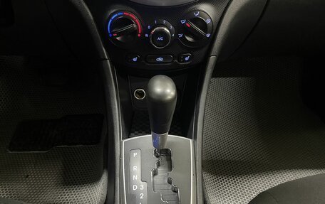 Hyundai Solaris II рестайлинг, 2011 год, 694 000 рублей, 14 фотография