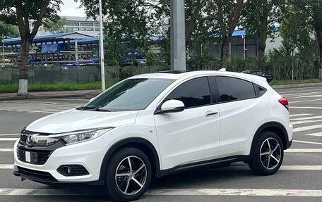 Honda Vezel, 2022 год, 1 290 000 рублей, 1 фотография