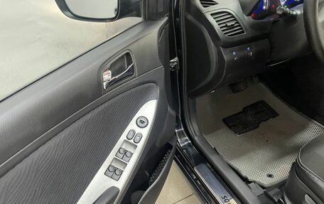 Hyundai Solaris II рестайлинг, 2011 год, 694 000 рублей, 17 фотография