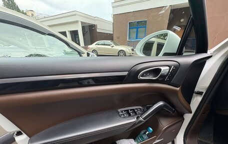 Porsche Cayenne III, 2015 год, 2 900 000 рублей, 10 фотография