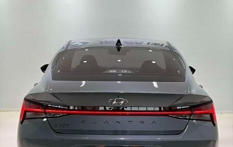 Hyundai Elantra, 2022 год, 1 240 000 рублей, 6 фотография