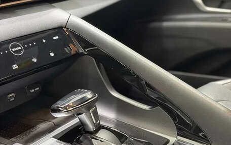 Hyundai Elantra, 2022 год, 1 240 000 рублей, 14 фотография