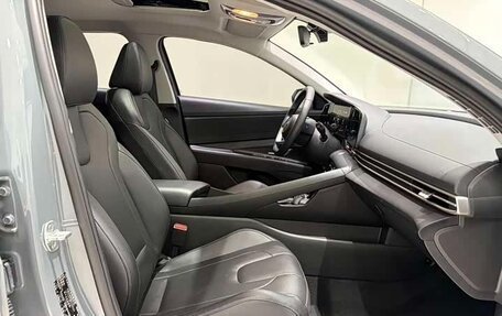 Hyundai Elantra, 2022 год, 1 240 000 рублей, 17 фотография
