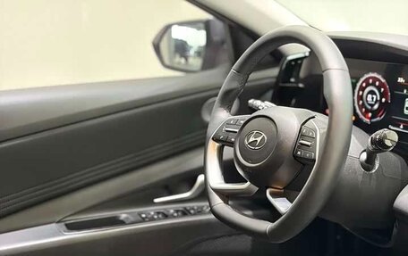 Hyundai Elantra, 2022 год, 1 240 000 рублей, 11 фотография