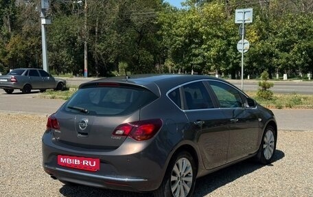 Opel Astra J, 2013 год, 710 000 рублей, 6 фотография