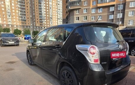 Toyota Verso I, 2010 год, 1 050 000 рублей, 4 фотография