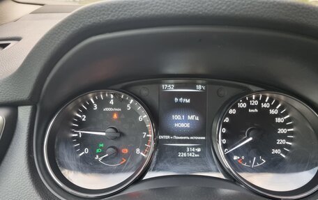Nissan Qashqai, 2015 год, 1 385 000 рублей, 10 фотография