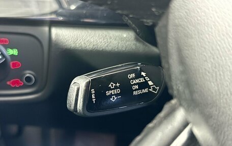 Audi A8, 2011 год, 1 349 000 рублей, 15 фотография
