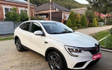 Renault Arkana I, 2021 год, 1 330 000 рублей, 1 фотография