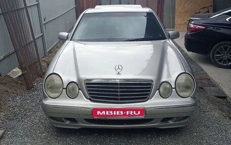Mercedes-Benz E-Класс, 2001 год, 425 000 рублей, 1 фотография