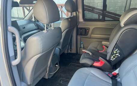Hyundai Grand Starex Grand Starex I рестайлинг 2, 2011 год, 1 350 000 рублей, 6 фотография